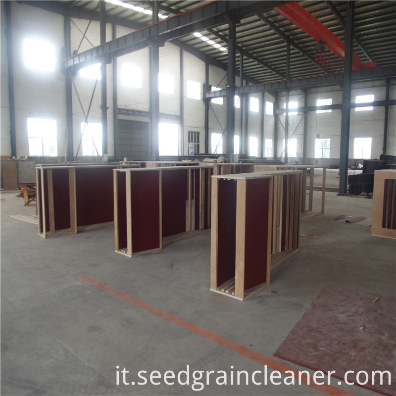 Attrezzature per la pulizia del seme Seed Cleaning equipment